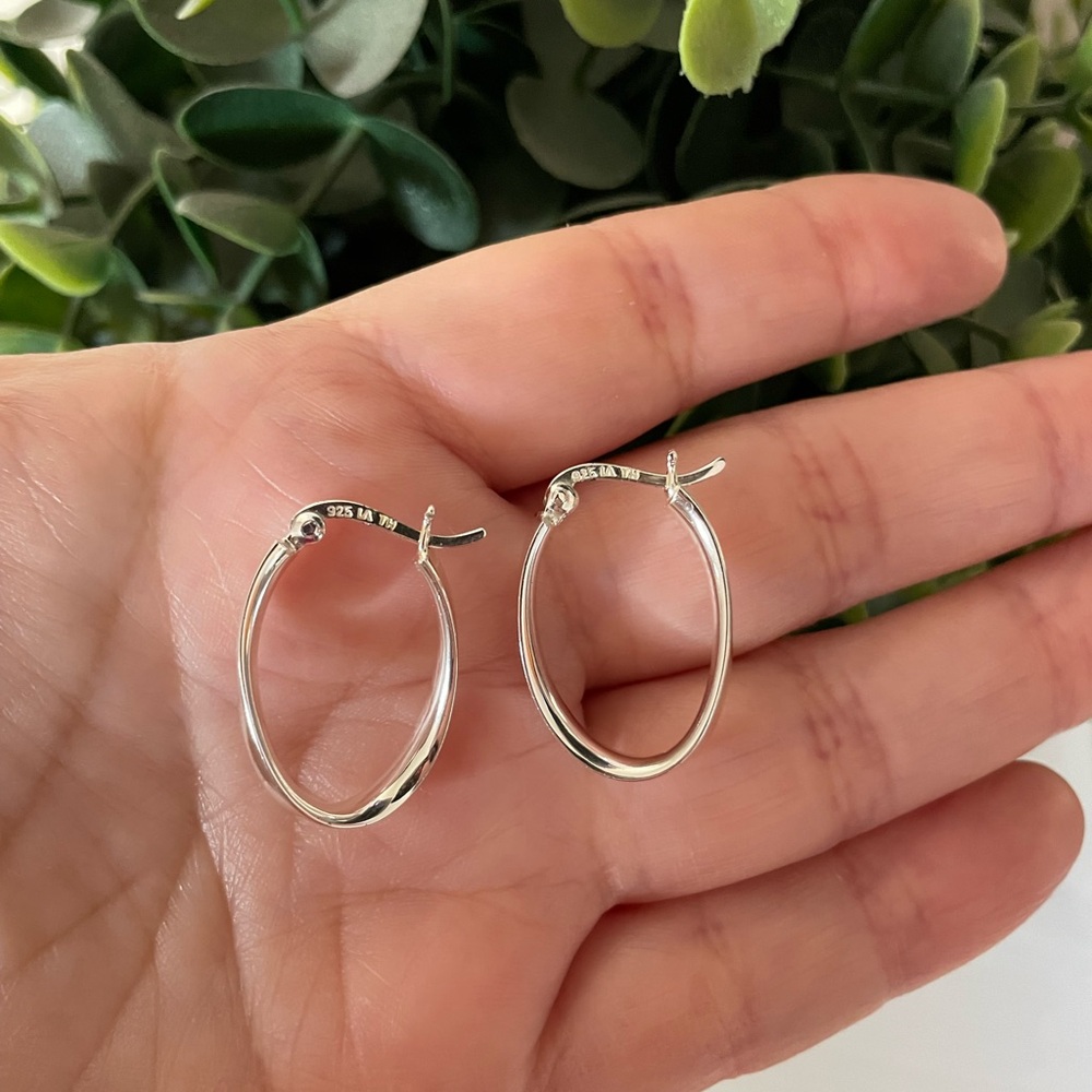 Sterling Silver 925 LA TH Twisted Oval Hoop Earrings 1” Length